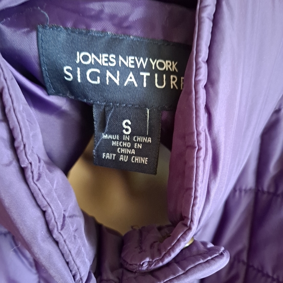 Jones New York Signature purple quilted insulated vest , small - Picture 3 of 3